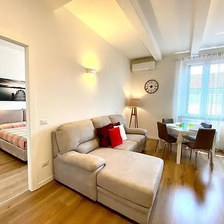Apartment Junior Innovation District Milan